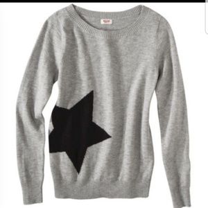 Gray star sweater size XS